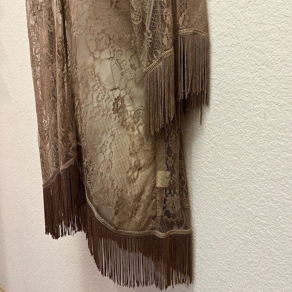 Staring at Stars Fringe and Lace Kimono-Style Cover Up in xs/s! - Picture 3 of 5